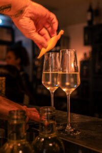 Soirée privée dans une cave à manger à Annecy – Le Cellier